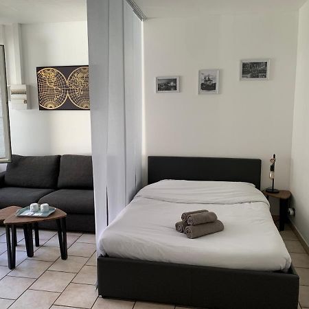 Apartament Studio Paul - Terrasse - Parking Gratuit - Need And Co Blois Zewnętrze zdjęcie
