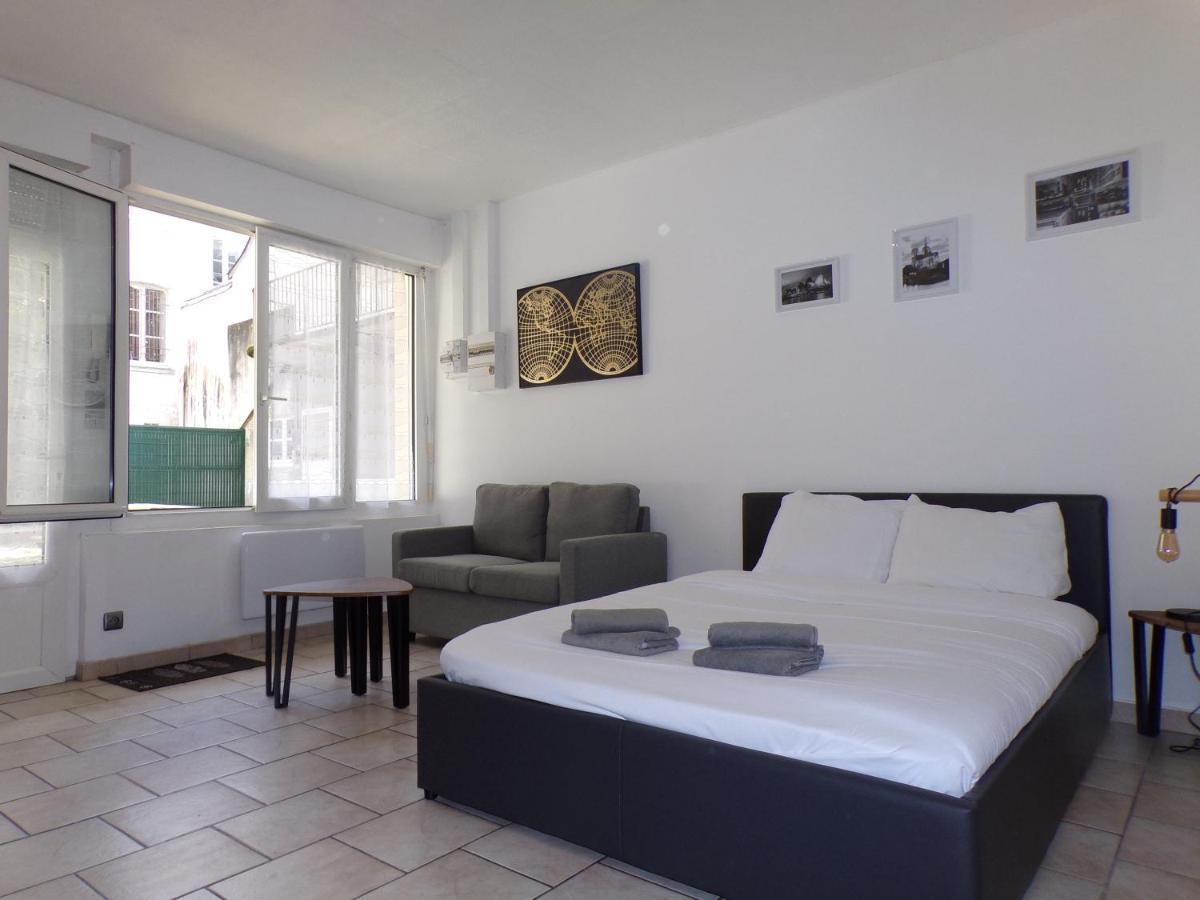 Apartament Studio Paul - Terrasse - Parking Gratuit - Need And Co Blois Zewnętrze zdjęcie